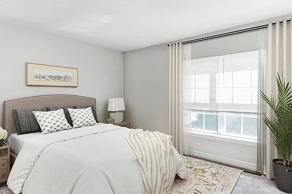 Eagle Rock Apartments & Townhomes at Rensselaer — Photo 3