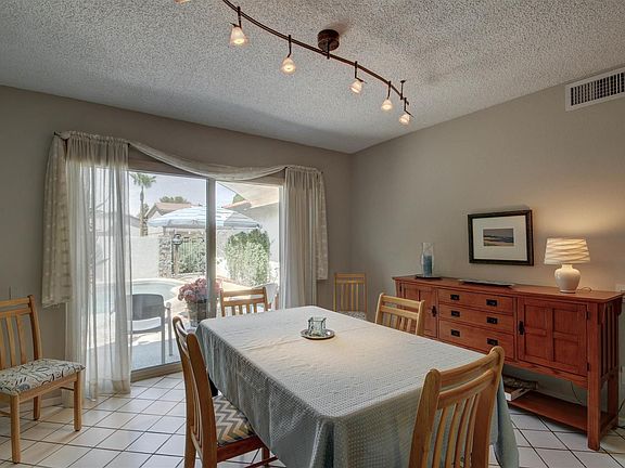 3rd image of 1511 E Driftwood Dr