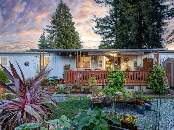 29 Hemlock Court, Rohnert Park, CA 94928