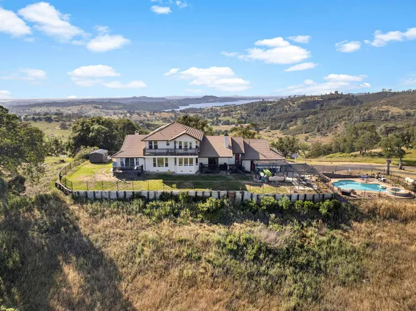 3589 Pardee Ct, Valley Springs, CA 95252