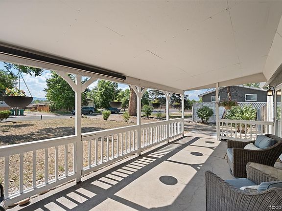 3rd image of 4720 Robb Street