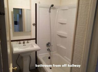 912 4th St, Cosmopolis, WA 98537