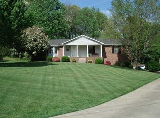 1504 Hidden Meadow Dr, Cottontown, TN 37048