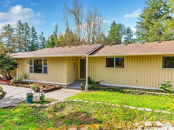 3rd image of 13807 94th Ave E