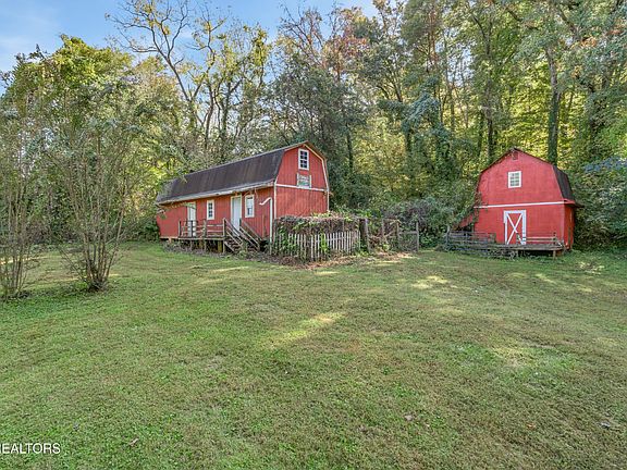 3rd image of 4708 Guinn Rd