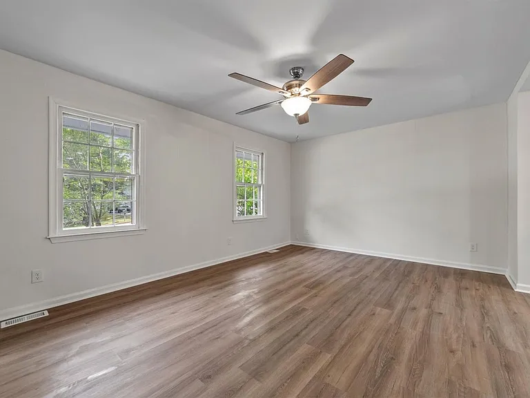 1304 Buckingham Rd — Photo 29