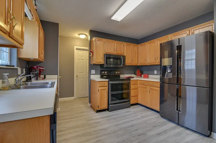 4 bed, 3.0 bath, 2534 sqft, $2,800 — Photo 4