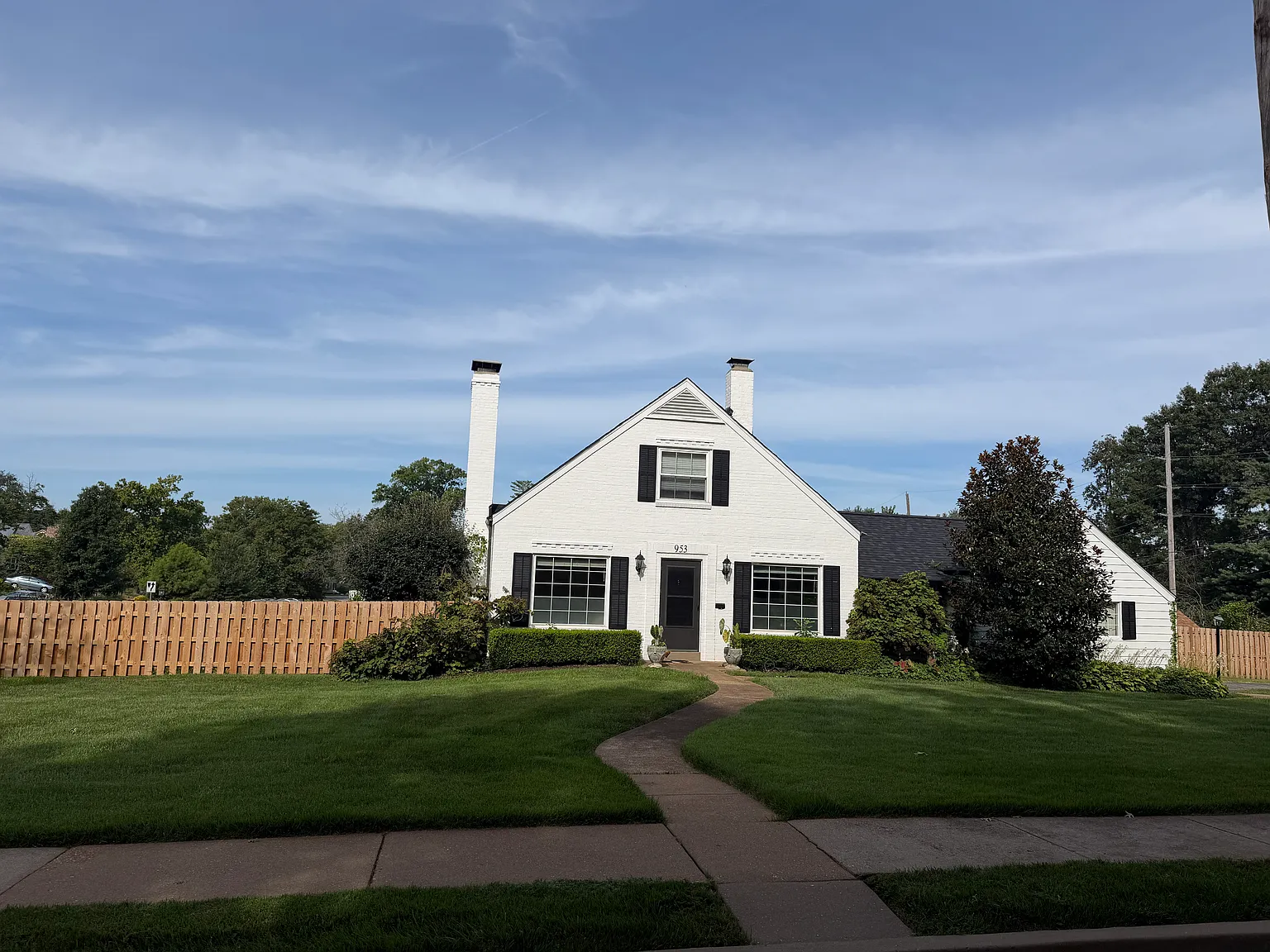 3 bed, 1500 sqft, $3,995 — Photo 2