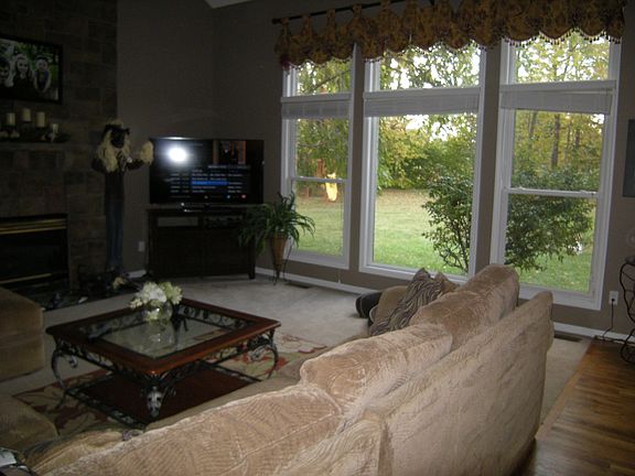 4th image of 6743 Oleander Ct