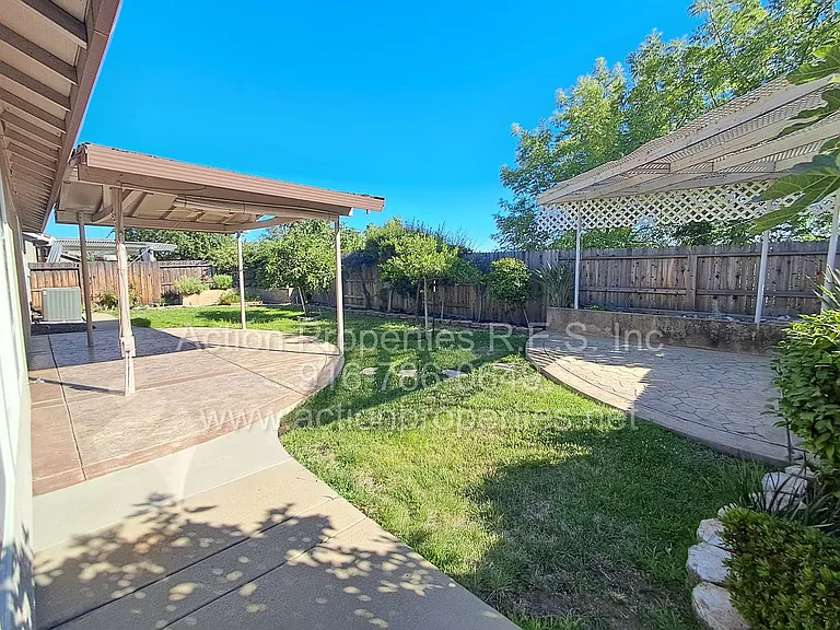 6145 Crater Lake Dr — Photo 60