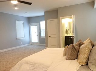 30 N Saint Charles St, Houston, TX 77003