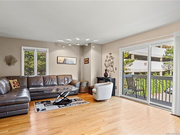 4th image of 61 Seaview Ave APT 45