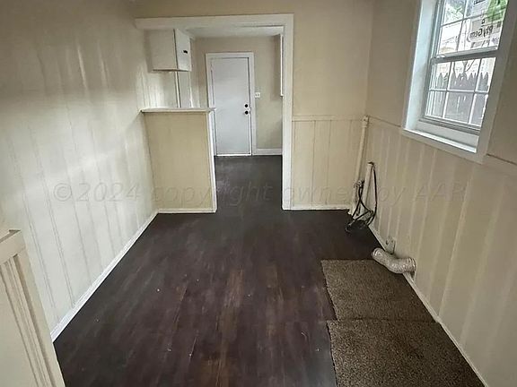 4th image of 4011 S Harrison St #B