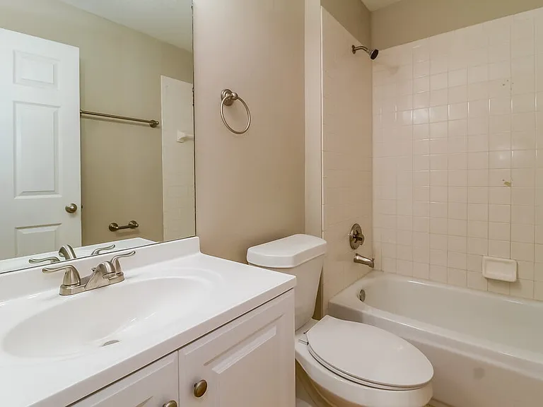 312 Riunite Cir — Photo 15