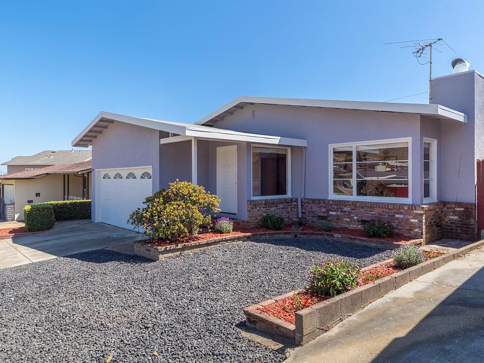 1st image of 1213 Douglas Way