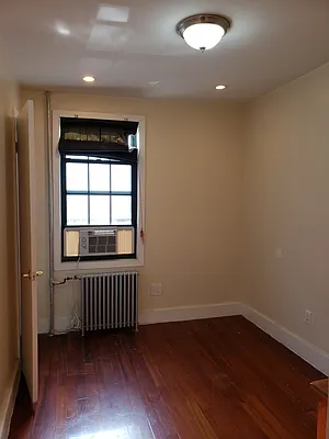 Rented by Signature Property Realty | media 6