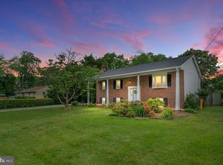 818 Manhattan Beach Rd, Severna Park, MD 21146