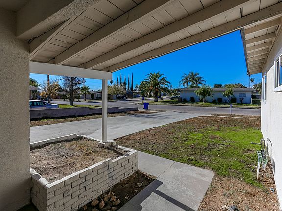 3rd image of 3669 Conejo Dr