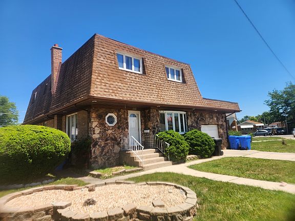 2nd image of 4410 W 81st Pl