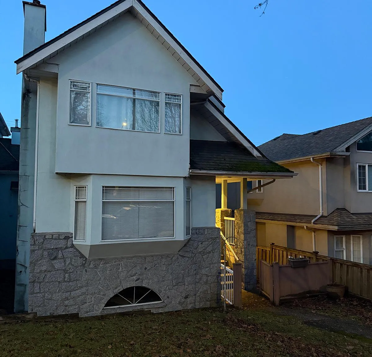 3 bed, 2200 sqft, $4,900 — Photo 1