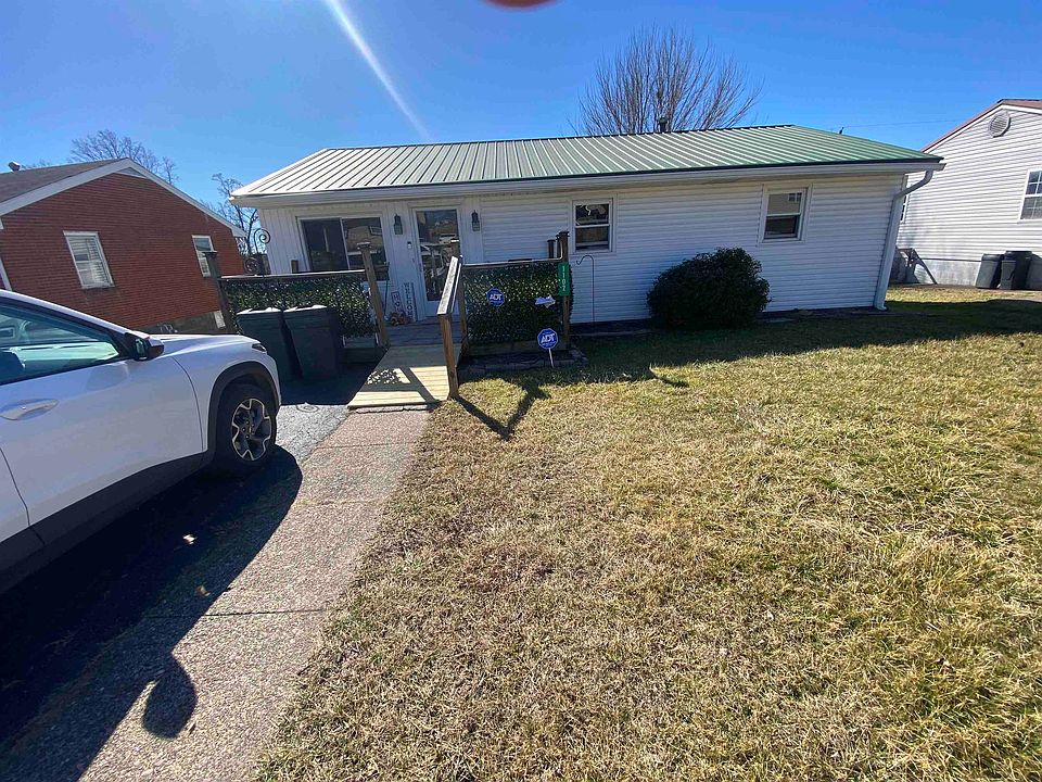 1st image of 1102 Crestwood Ct