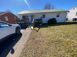 1102 Crestwood Ct, Flatwoods, KY 41139