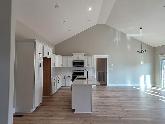 4th image of 541 Foxglove Ln Lot 55