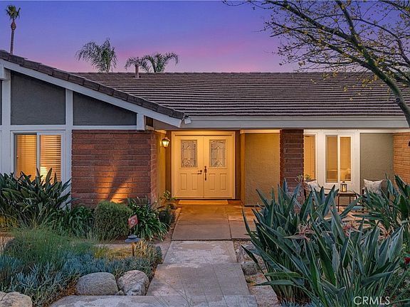 3rd image of 2120 Capuchin Way