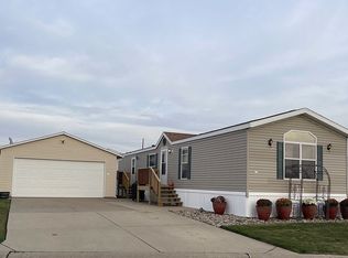 1323 Ottawa Dr, Marion, IA 52302