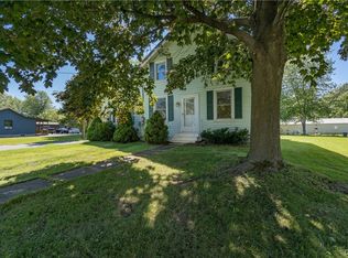 291 Bay St, Cape Vincent, NY 13618