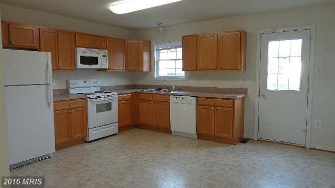 1st image of 120 Kadies Ln