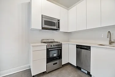 Rented by Avi Nash Associates