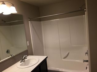 6916 Boulder Dr, Pasco, WA 99301