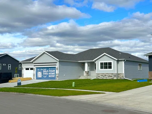 1409 66th Ave S, Fargo, ND 58104