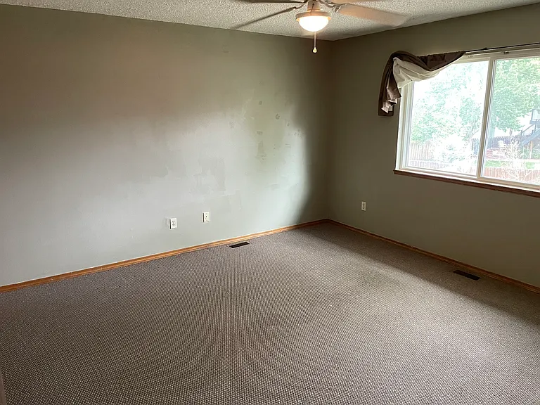 1515 Tealwood Ct — Photo 7