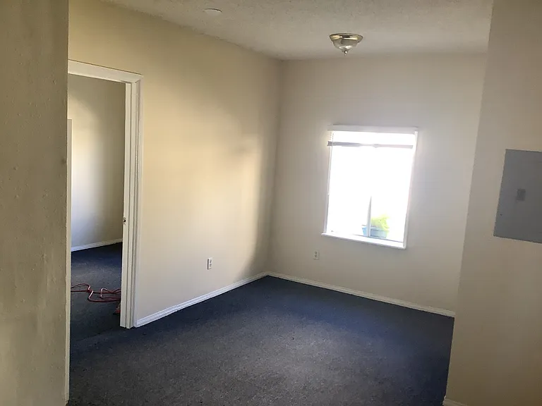 5732 La Mirada Ave — Photo 4