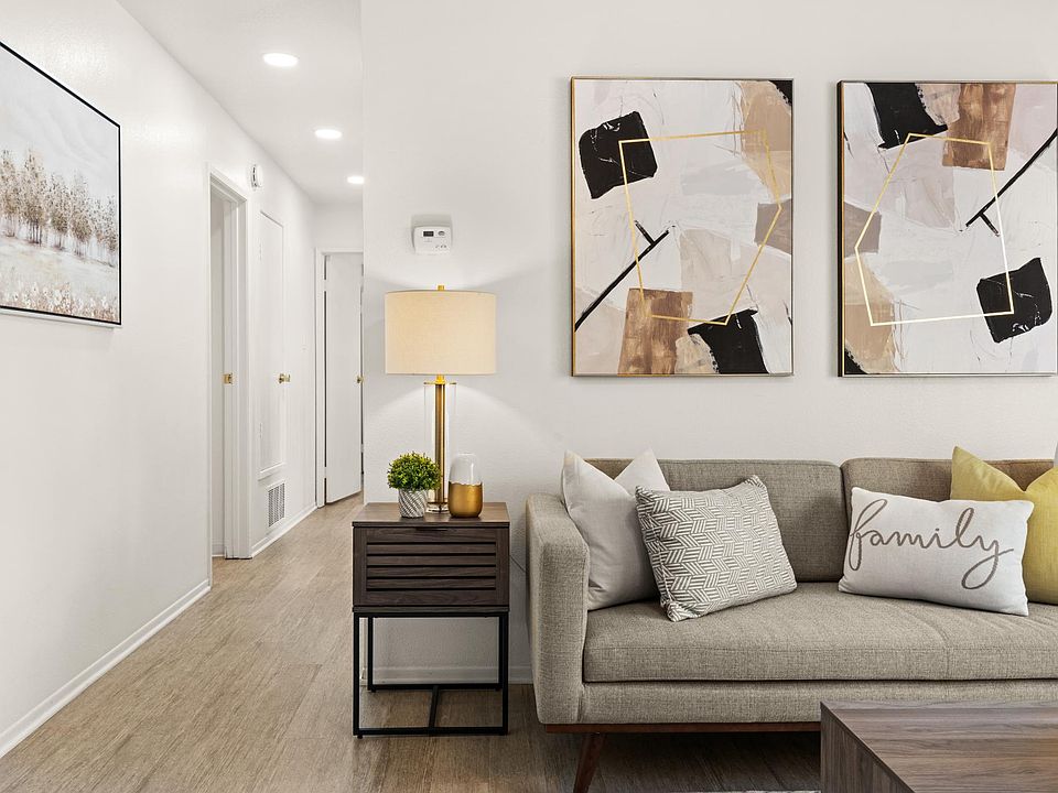 1st image of 1505 De Rose Way