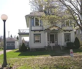 16 South St photo 1