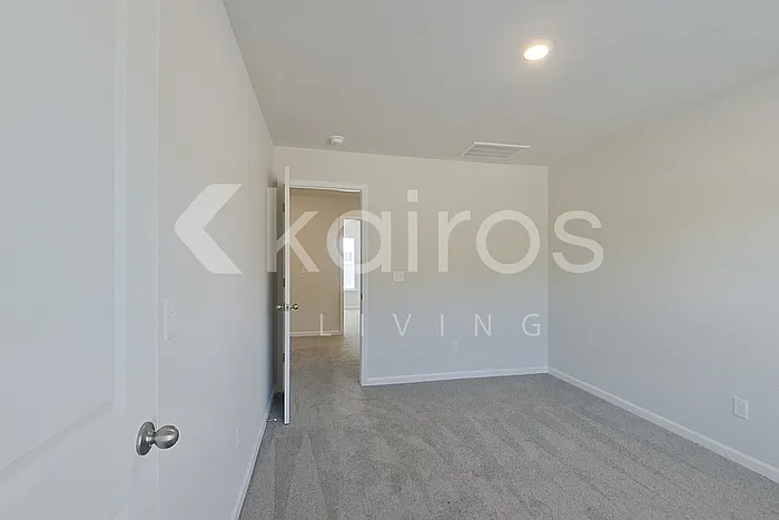 2461 Banyan Cir — Photo 18