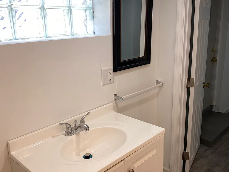 570 W Clarkston Rd — Photo 28