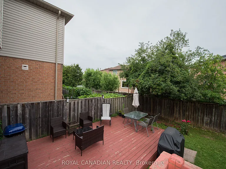 78 Peachwood Cres #13 — Photo 37