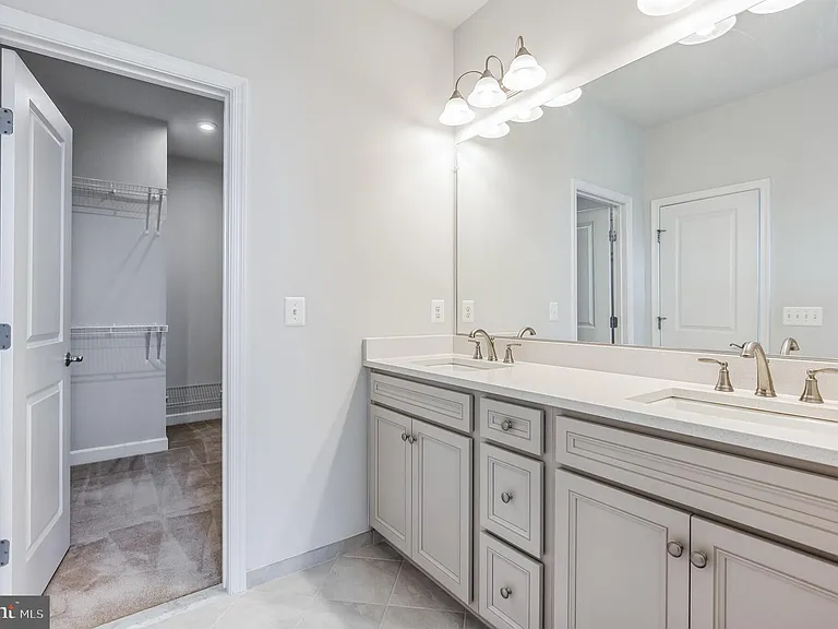 4484 Lateleaf Trl — Photo 24