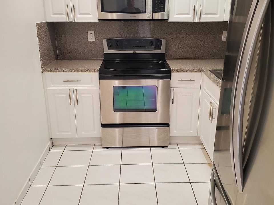 2nd image of 5625 W 20th Ave APT 412