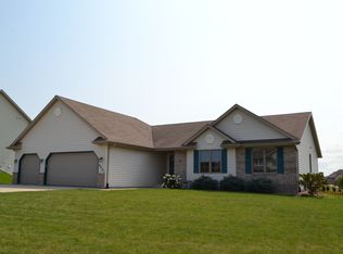 6021 Graceway Dr, Racine, WI 53406