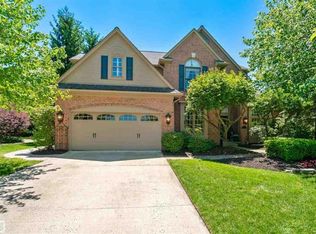 1053 Olympia Dr, Rochester Hills, MI 48306