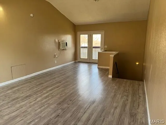 2011 Maple Tree Ln — Photo 17