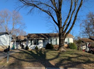 1416 Saint Gregory Ln, Saint Charles, MO