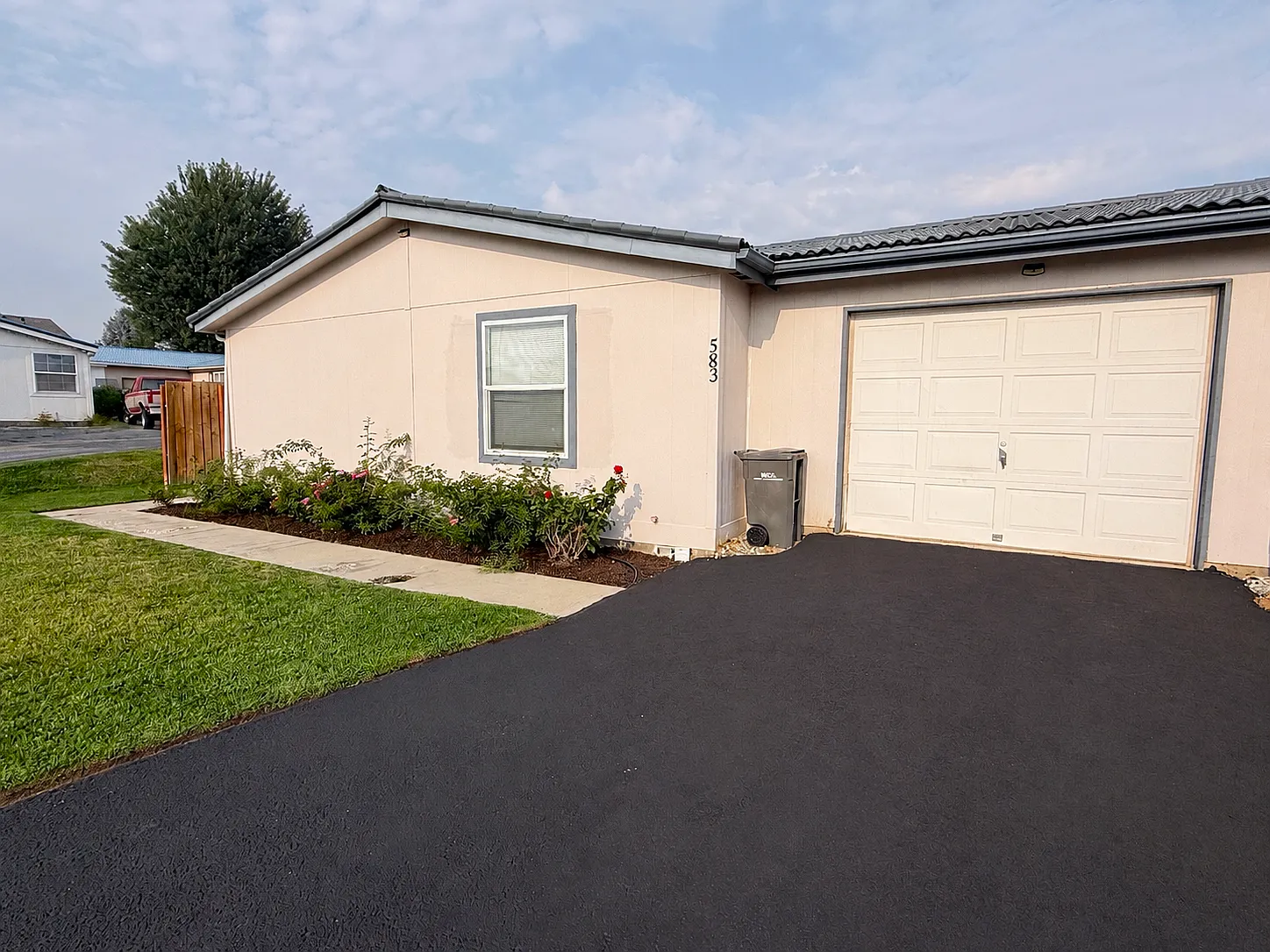 3 bed, 1404 sqft, $2,175 — Photo 1
