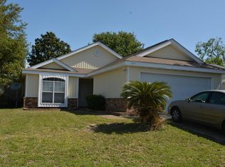 301 W Danielle Ct, Mary Esther, FL 32569