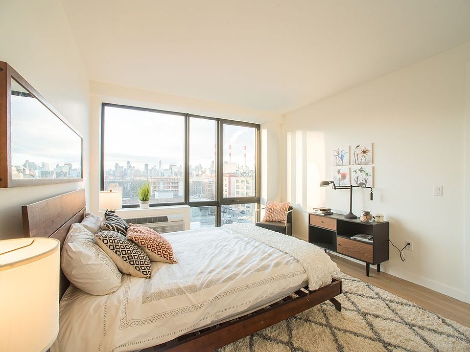 1st image of 4115 23rd St APT 4B